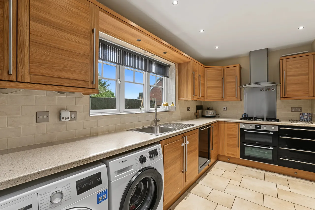 Brookfield Avenue, Glasgow, G33, photo 11