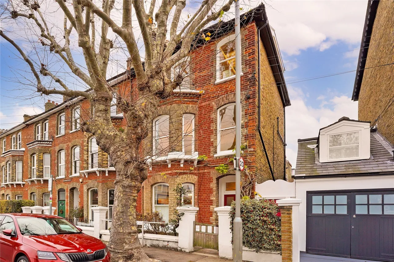 Amerland Road, London, SW18, photo 2