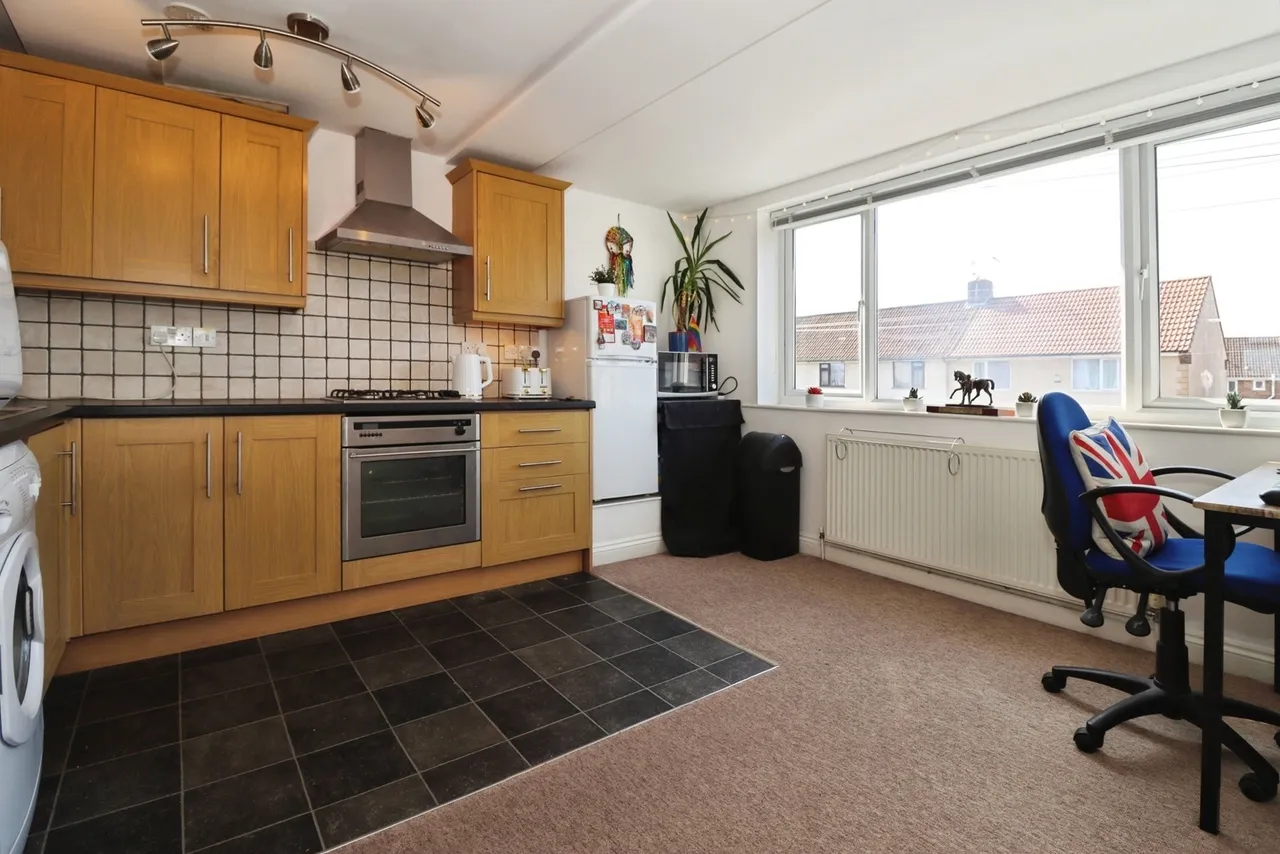 Stockwell Drive, Mangotsfield, Bristol, BS16, photo 5