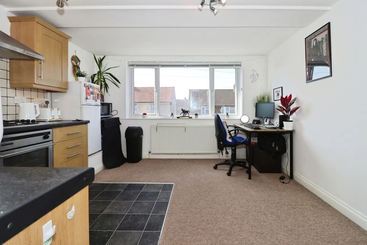 Stockwell Drive, Mangotsfield, Bristol, BS16, photo 6