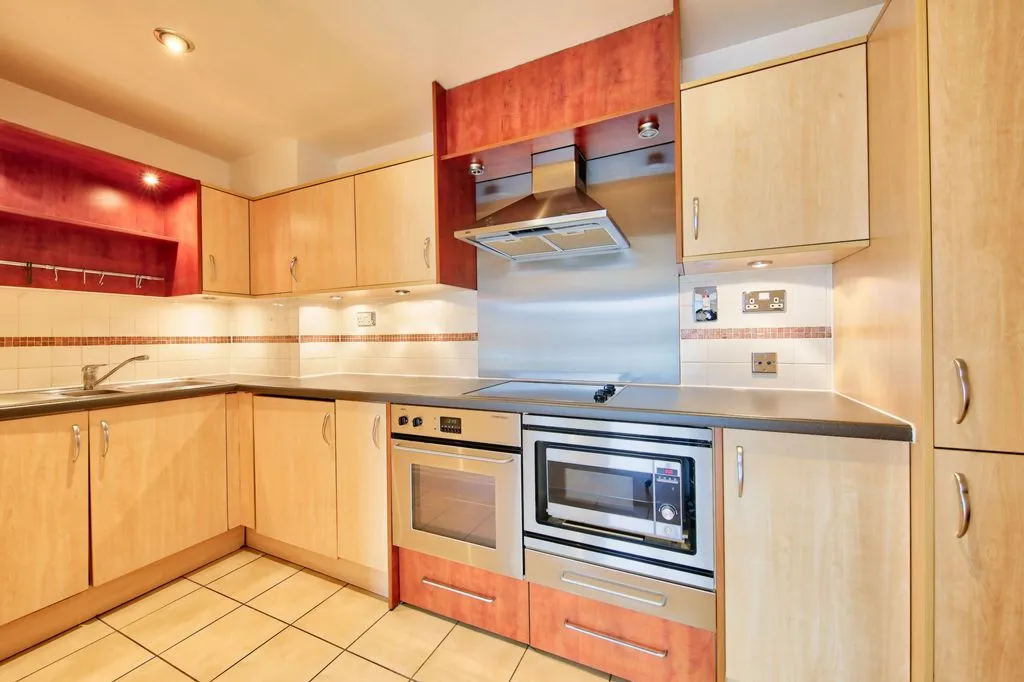 Smugglers Way, Wandsworth, SW18, photo 3