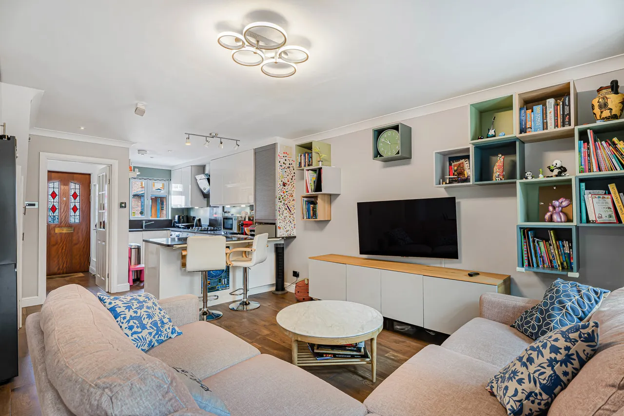 Park Road, Egham, TW20, photo 3