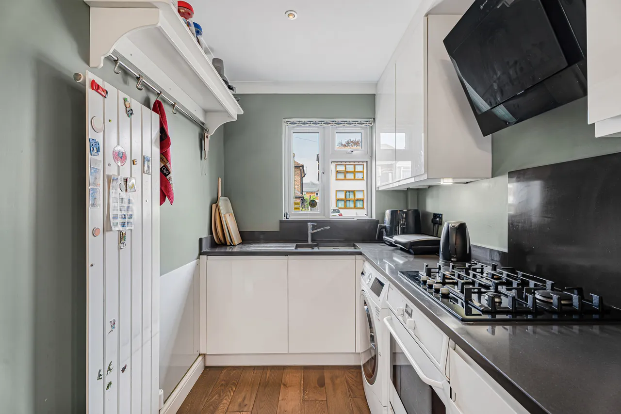 Park Road, Egham, TW20, photo 8