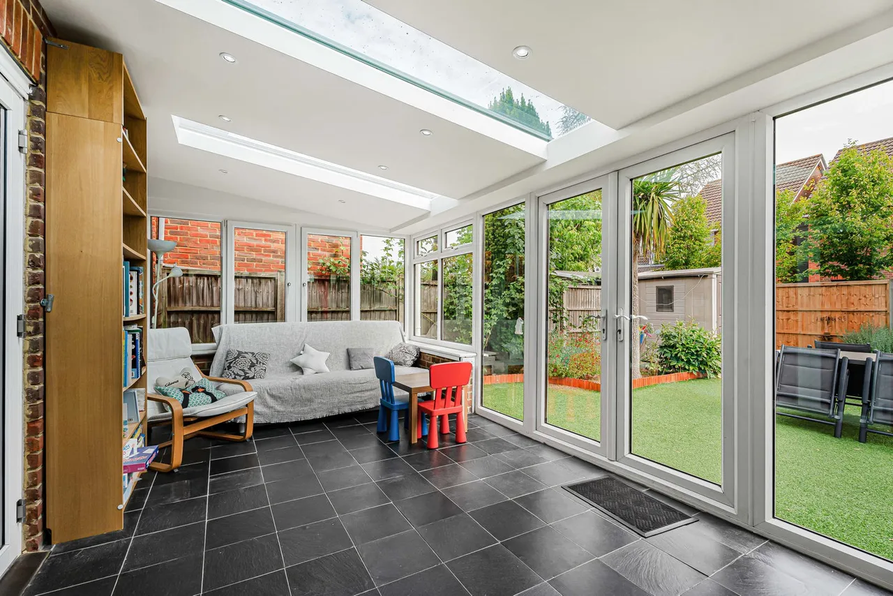 Park Road, Egham, TW20, photo 15
