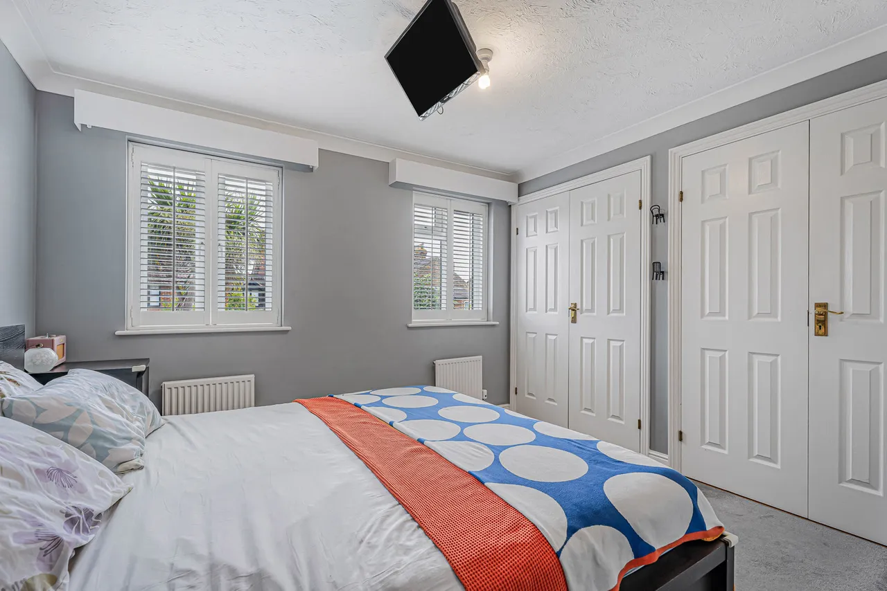 Park Road, Egham, TW20, photo 17