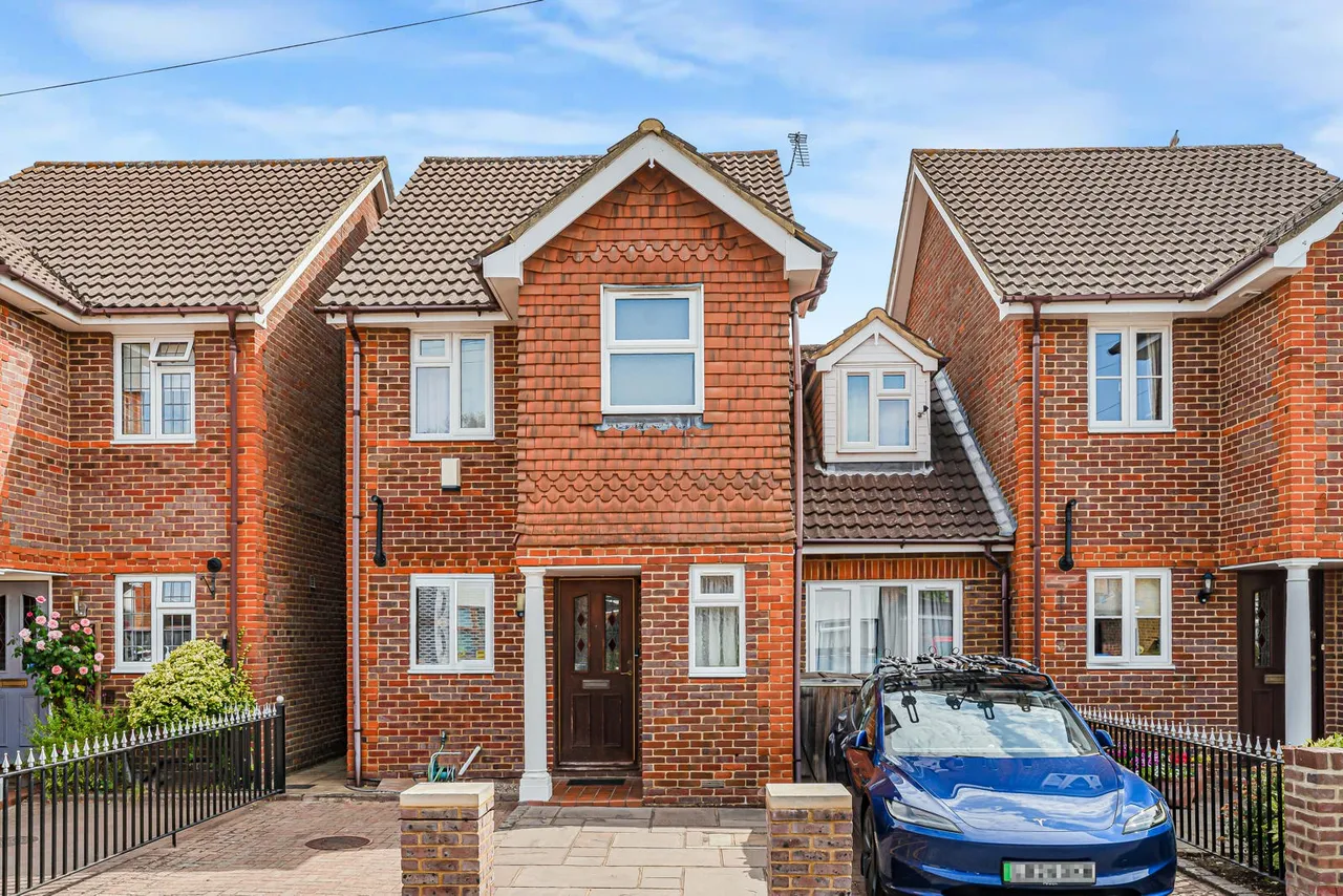 Park Road, Egham, TW20, photo 29
