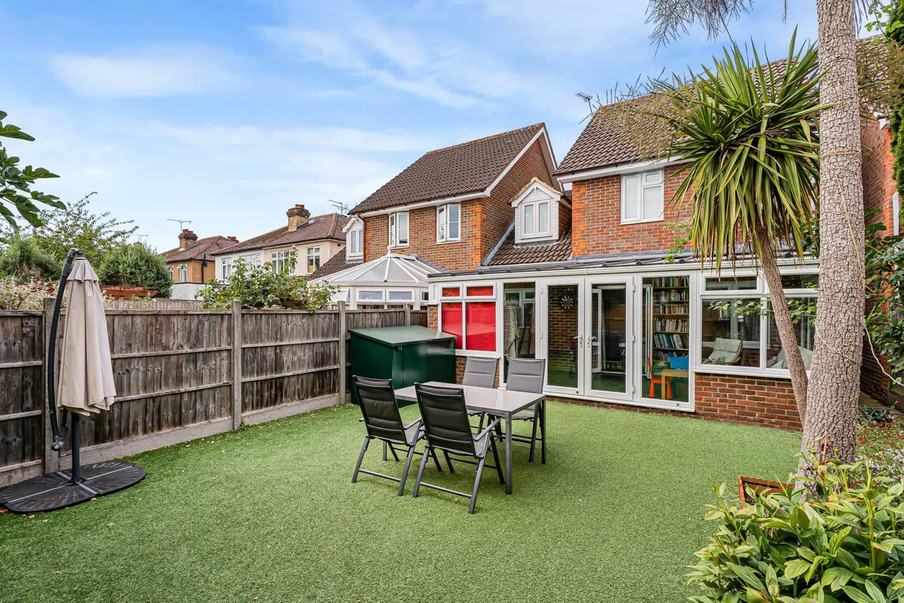 Park Road, Egham, TW20, photo 27