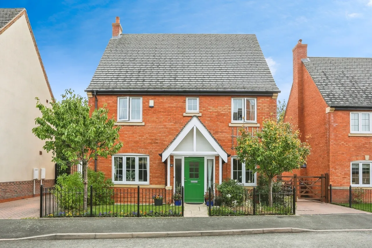 4 bed house for sale, Saxby Drive, Syston, LE7