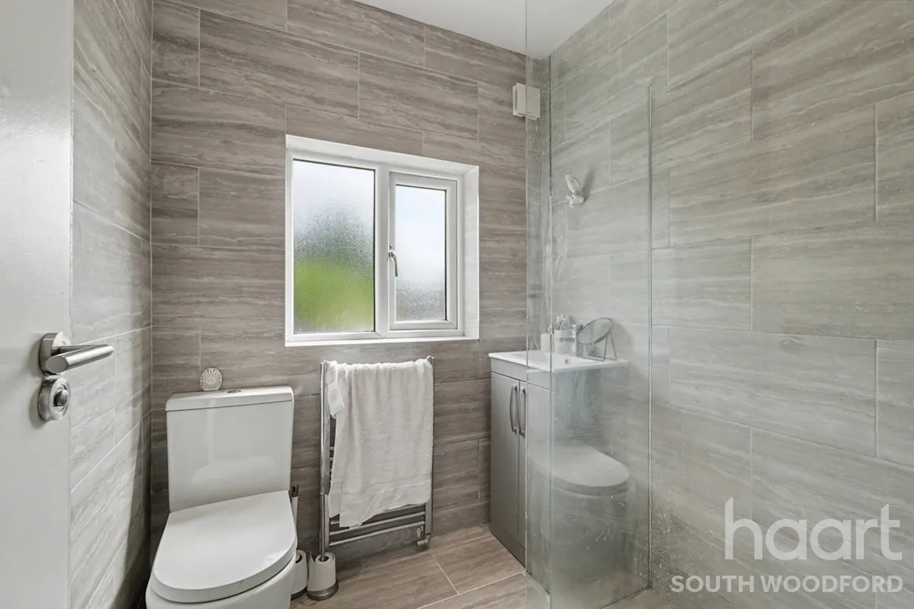 Broadmead Road, Woodford Green, IG8, photo 14