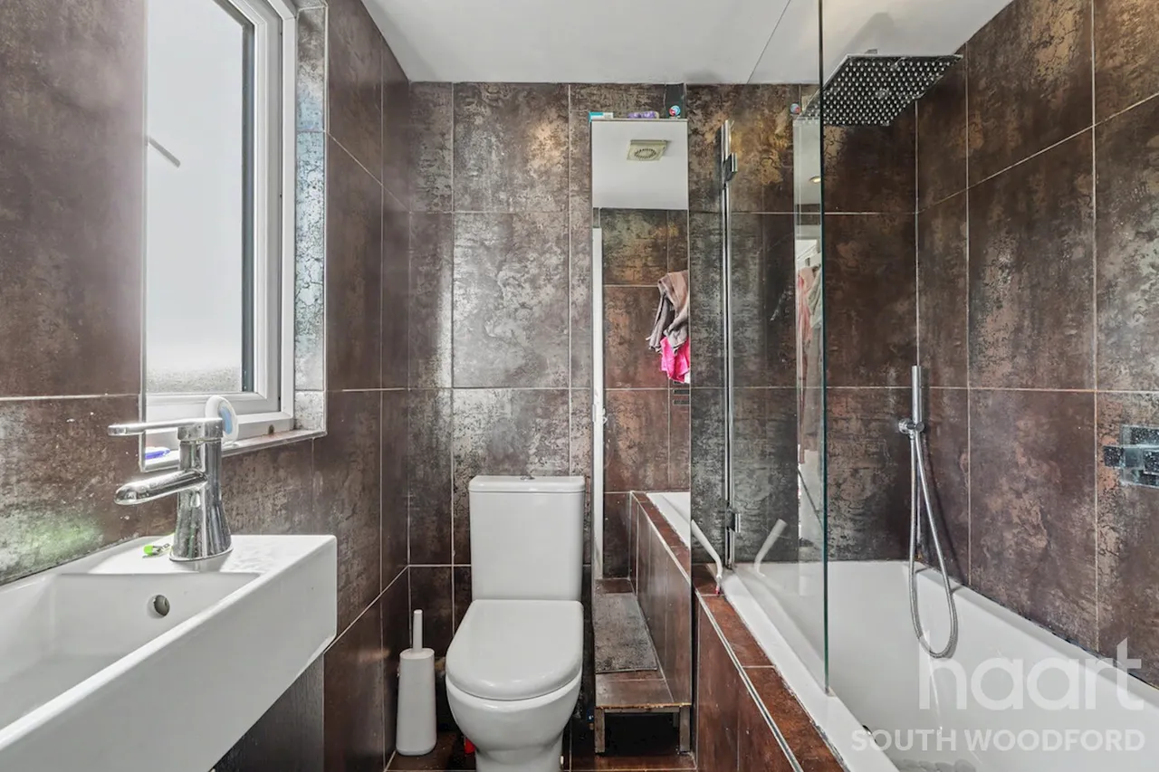 Broadmead Road, Woodford Green, IG8, photo 12