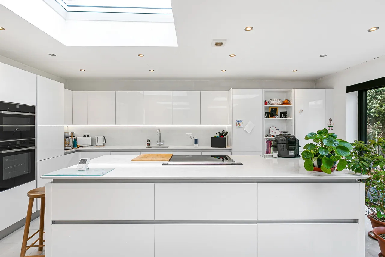 Broomfield, Sunbury-on-Thames, TW16, photo 6