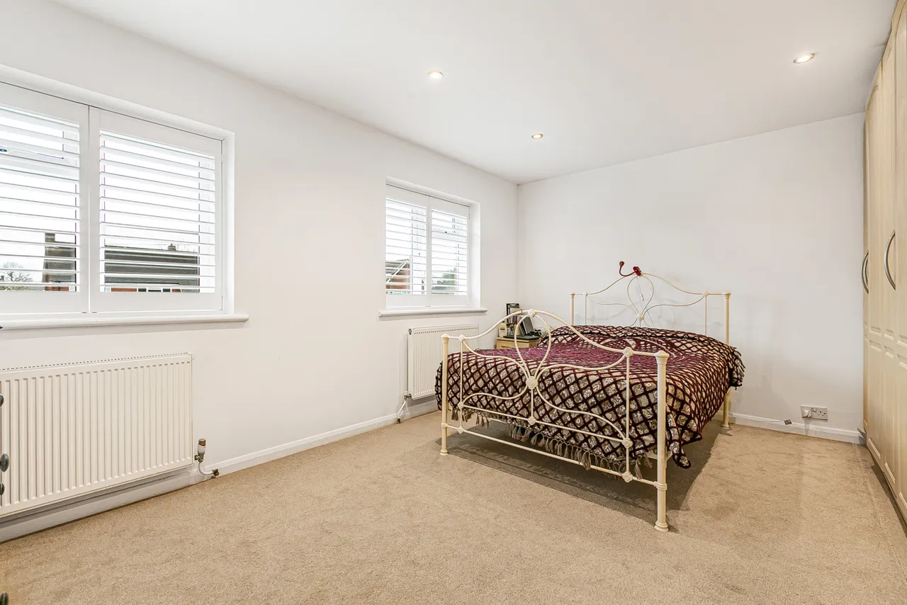 Broomfield, Sunbury-on-Thames, TW16, photo 13
