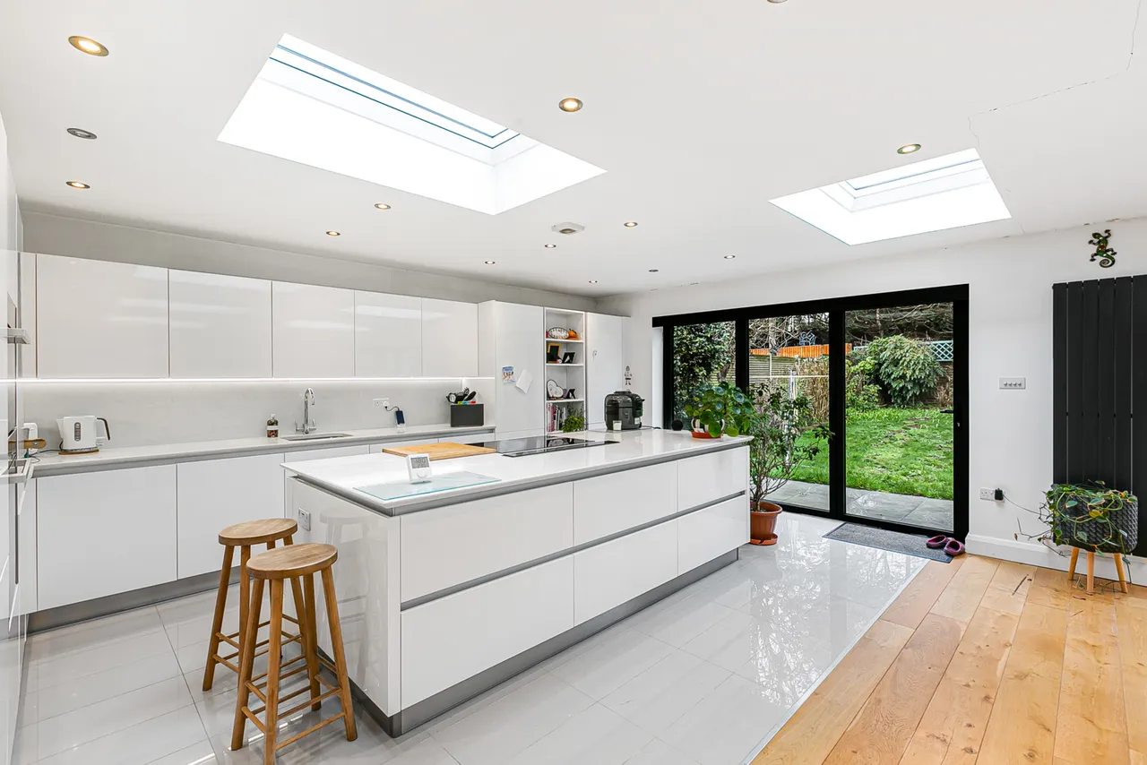 Broomfield, Sunbury-on-Thames, TW16, photo 5