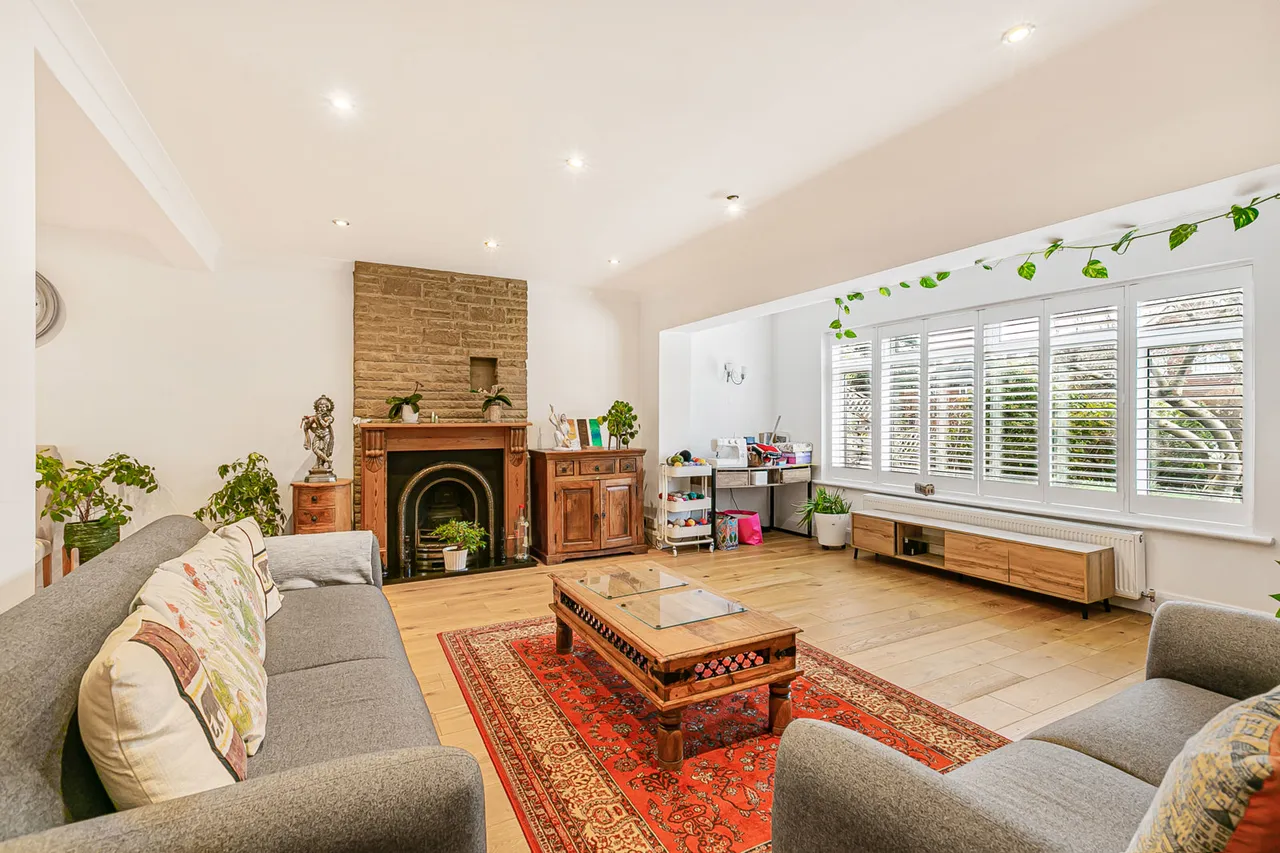 Broomfield, Sunbury-on-Thames, TW16, photo 8