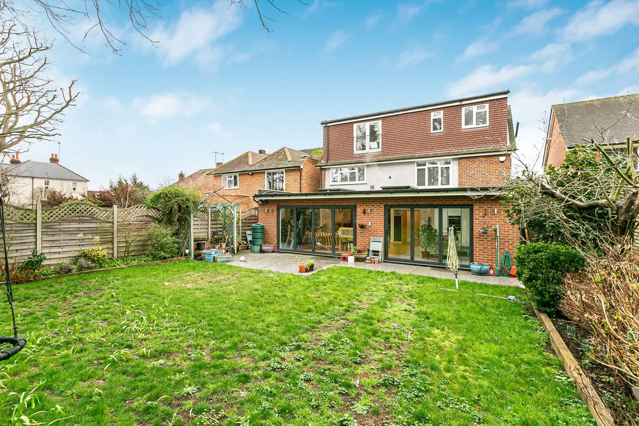 Broomfield, Sunbury-on-Thames, TW16, photo 16