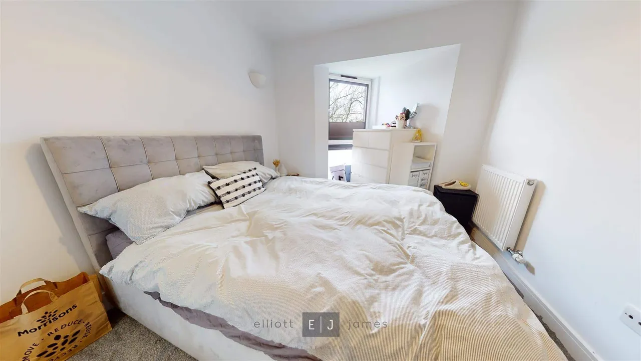 High Road, Loughton, photo 7