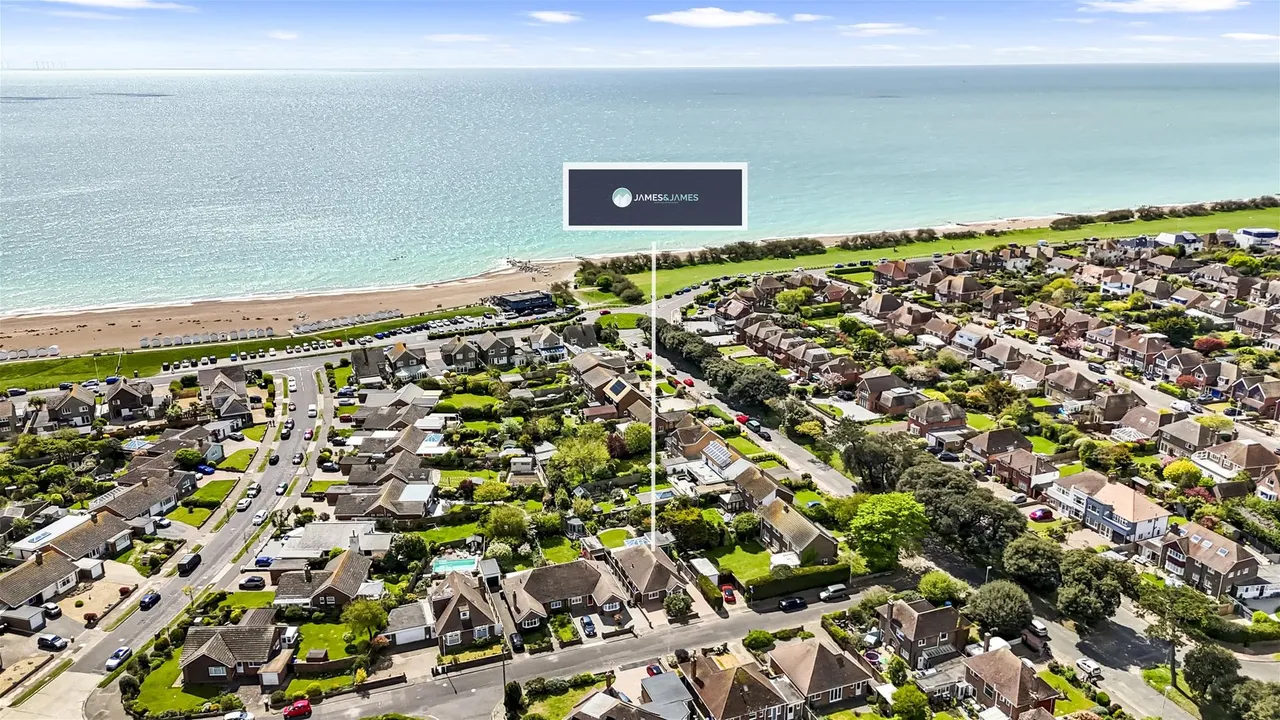 Sandown Avenue, Goring-By-Sea, Worthing, photo 13