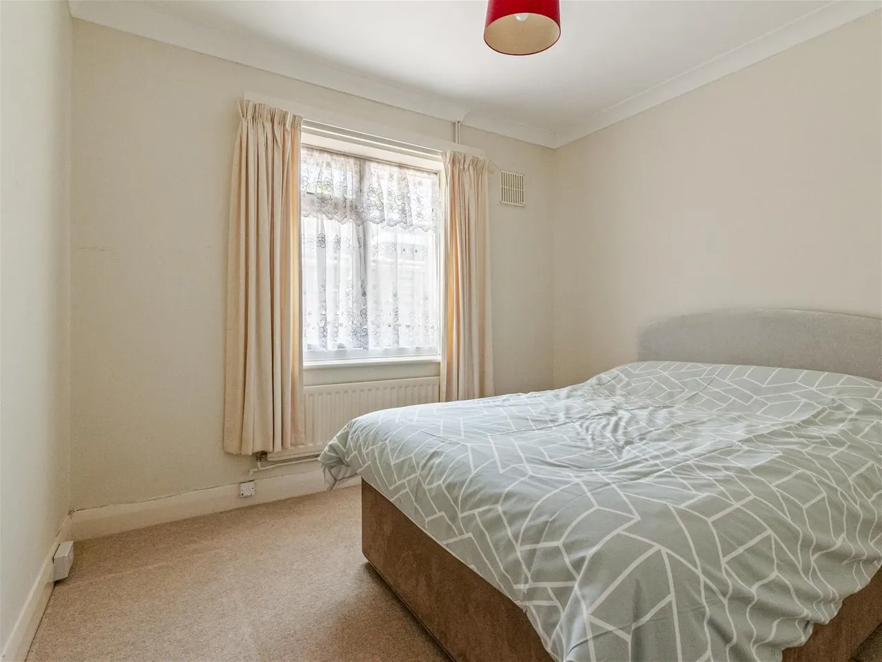 Sandown Avenue, Goring-By-Sea, Worthing, photo 11