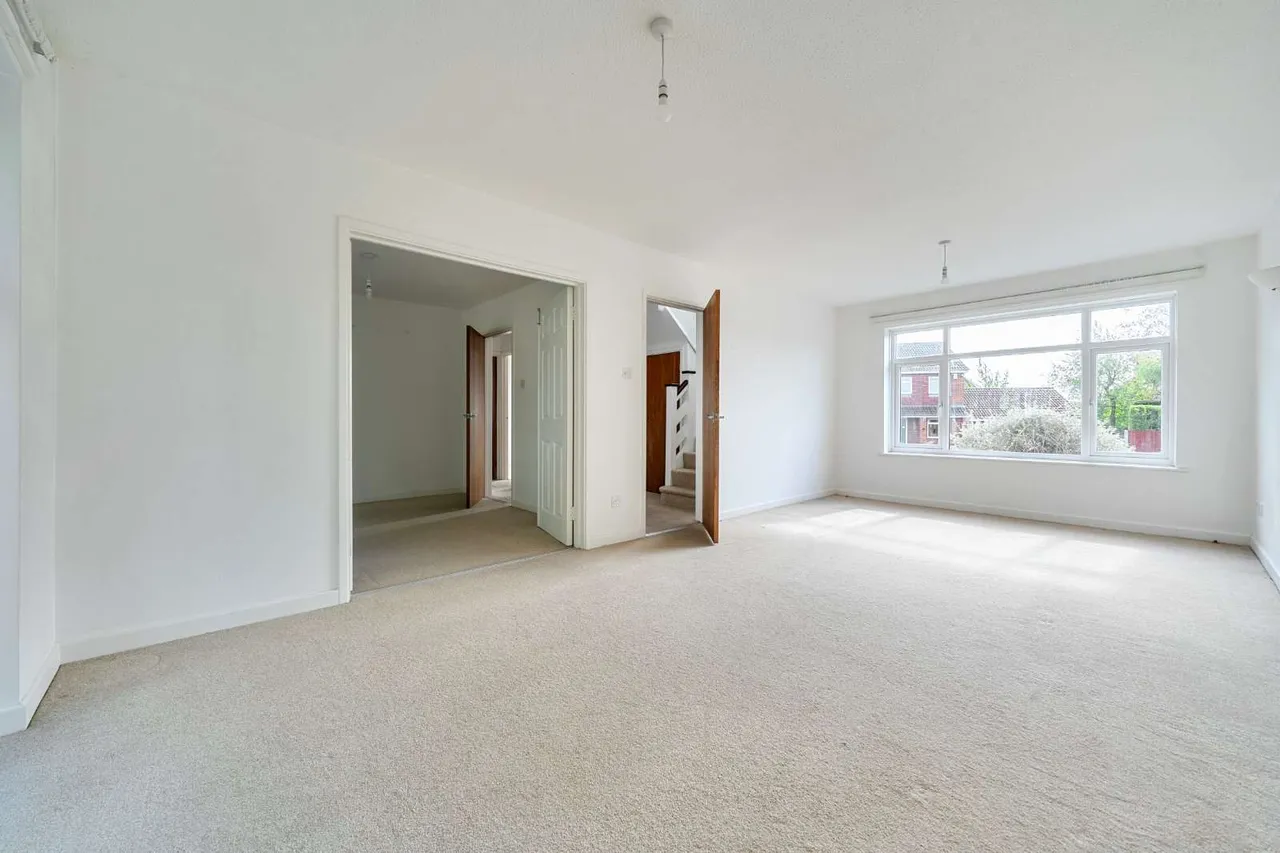 Pool Road, Hartley Wintney, RG27, photo 2