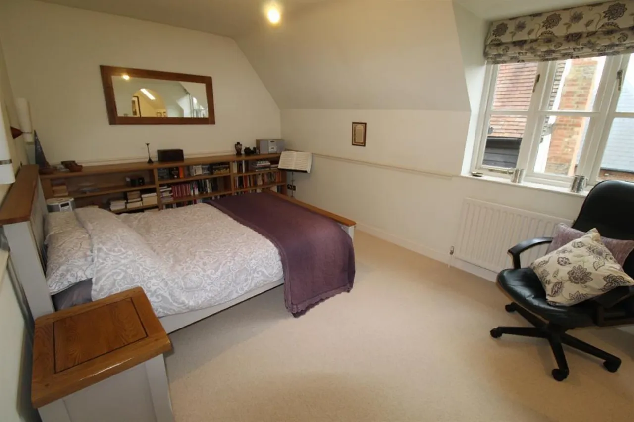 Orchard Road, Butlers Yard, SG7, photo 10