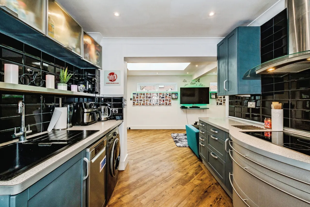 Broadview Gardens, Worthing, BN13, photo 3