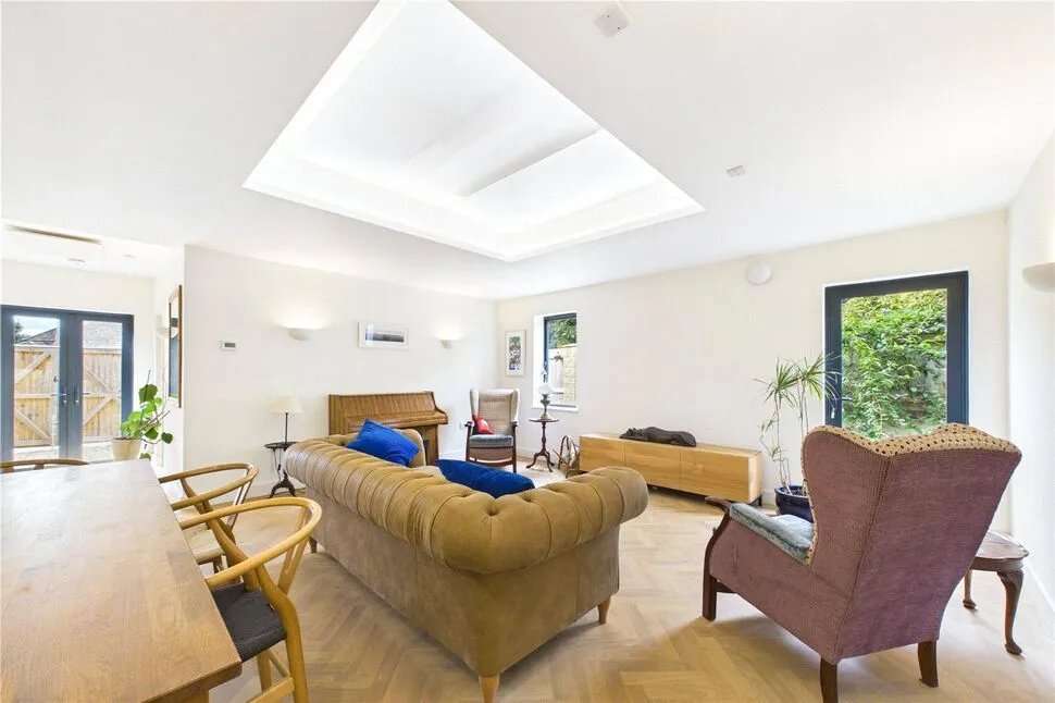 Loves Hill Court, Timsbury, BA2, photo 2