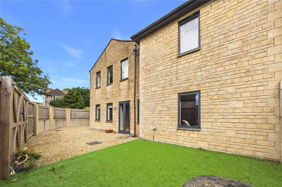 2 bed flat for sale, Loves Hill Court, Timsbury, BA2