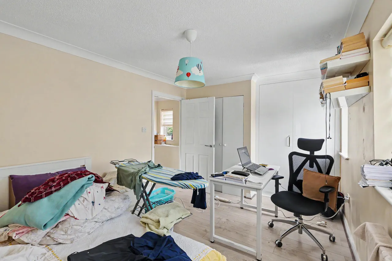 Bradley Road, Enfield, EN3, photo 10