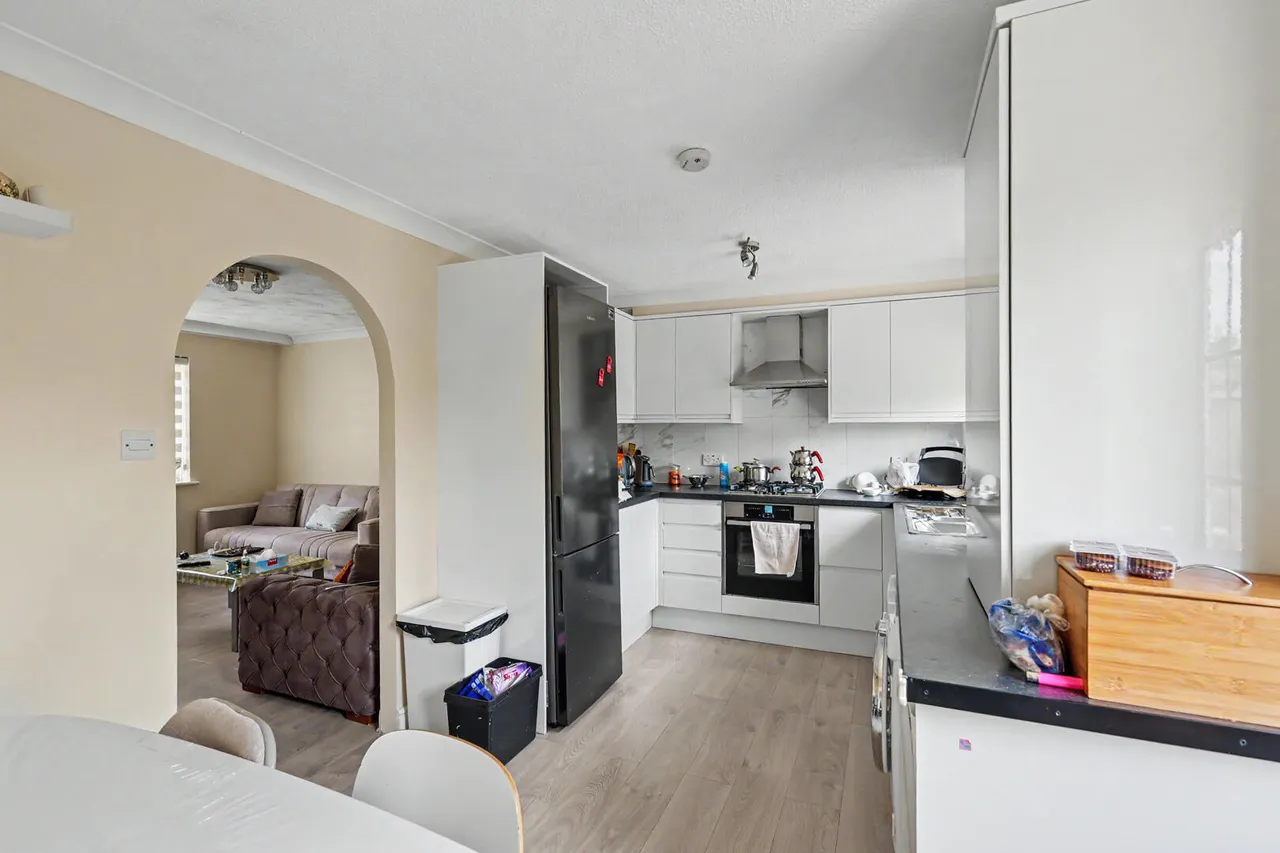 Bradley Road, Enfield, EN3, photo 7