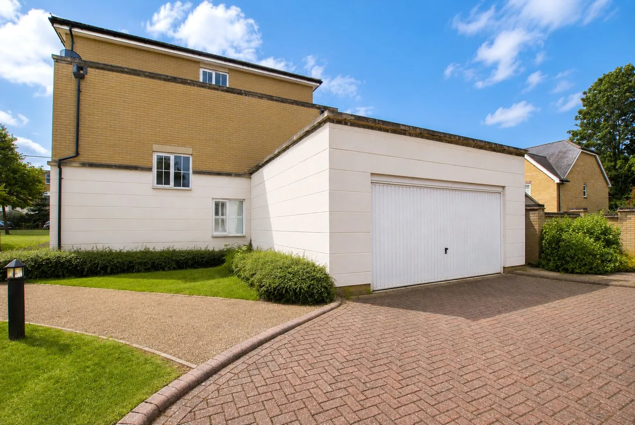 Knox Road, Queen Elizabeth Park, GU2, photo 15