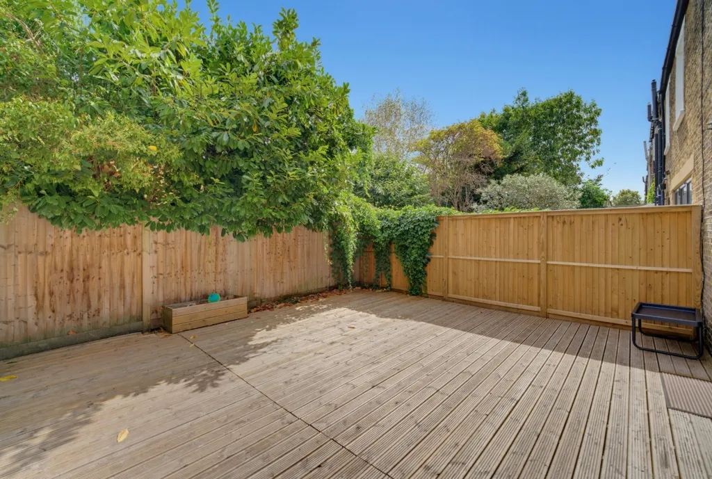 Lammas Park Road, Ealing, photo 8
