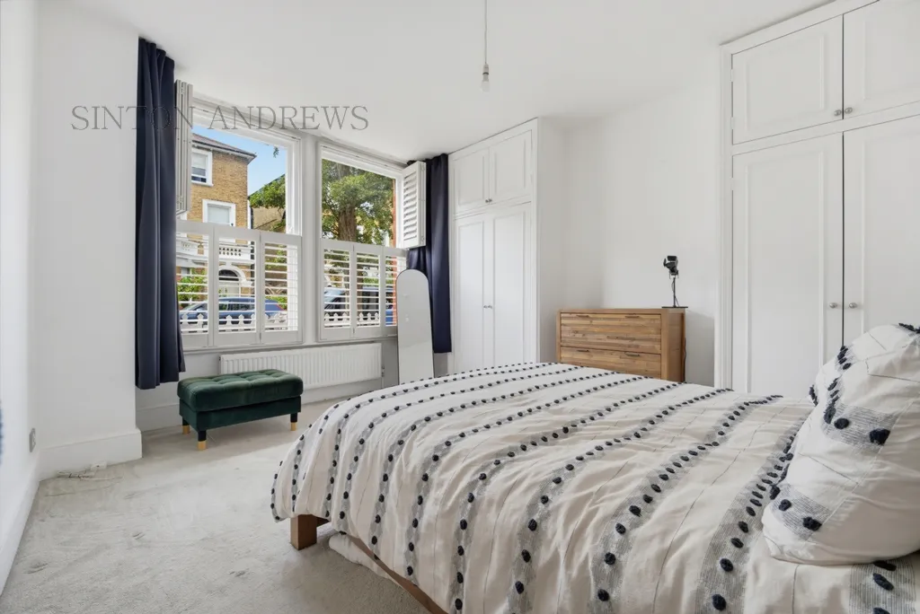 Lammas Park Road, Ealing, photo 2