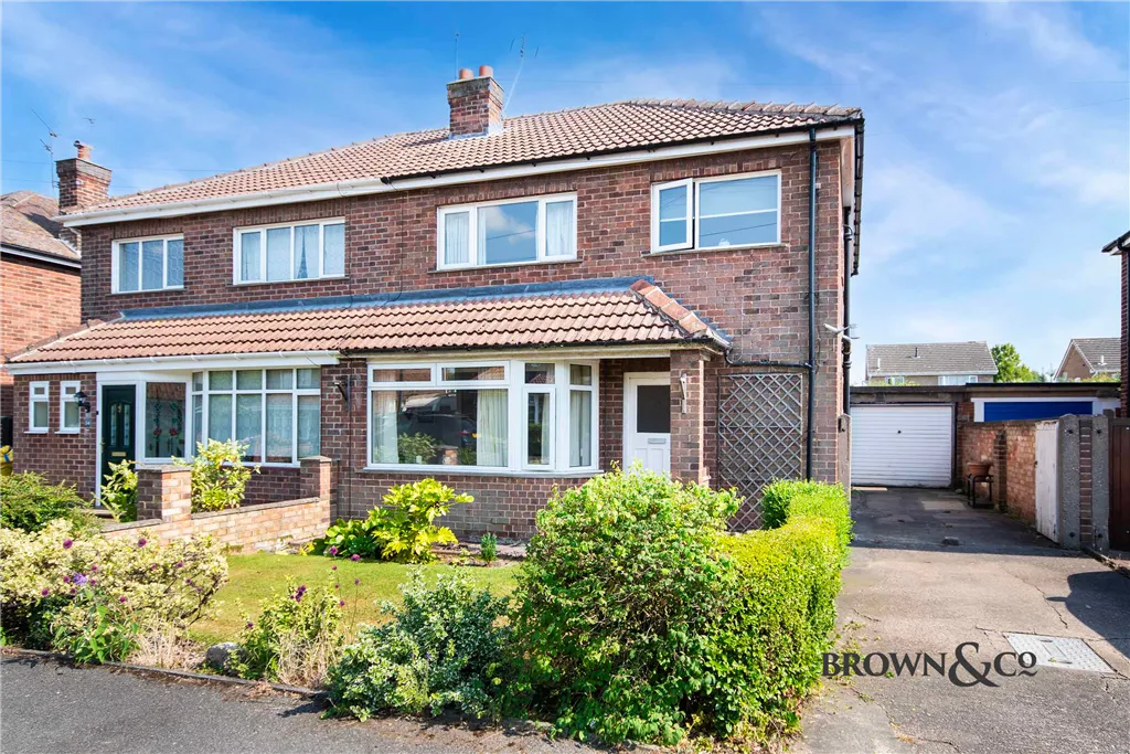 3 bed property for sale, Richmond Road, Retford