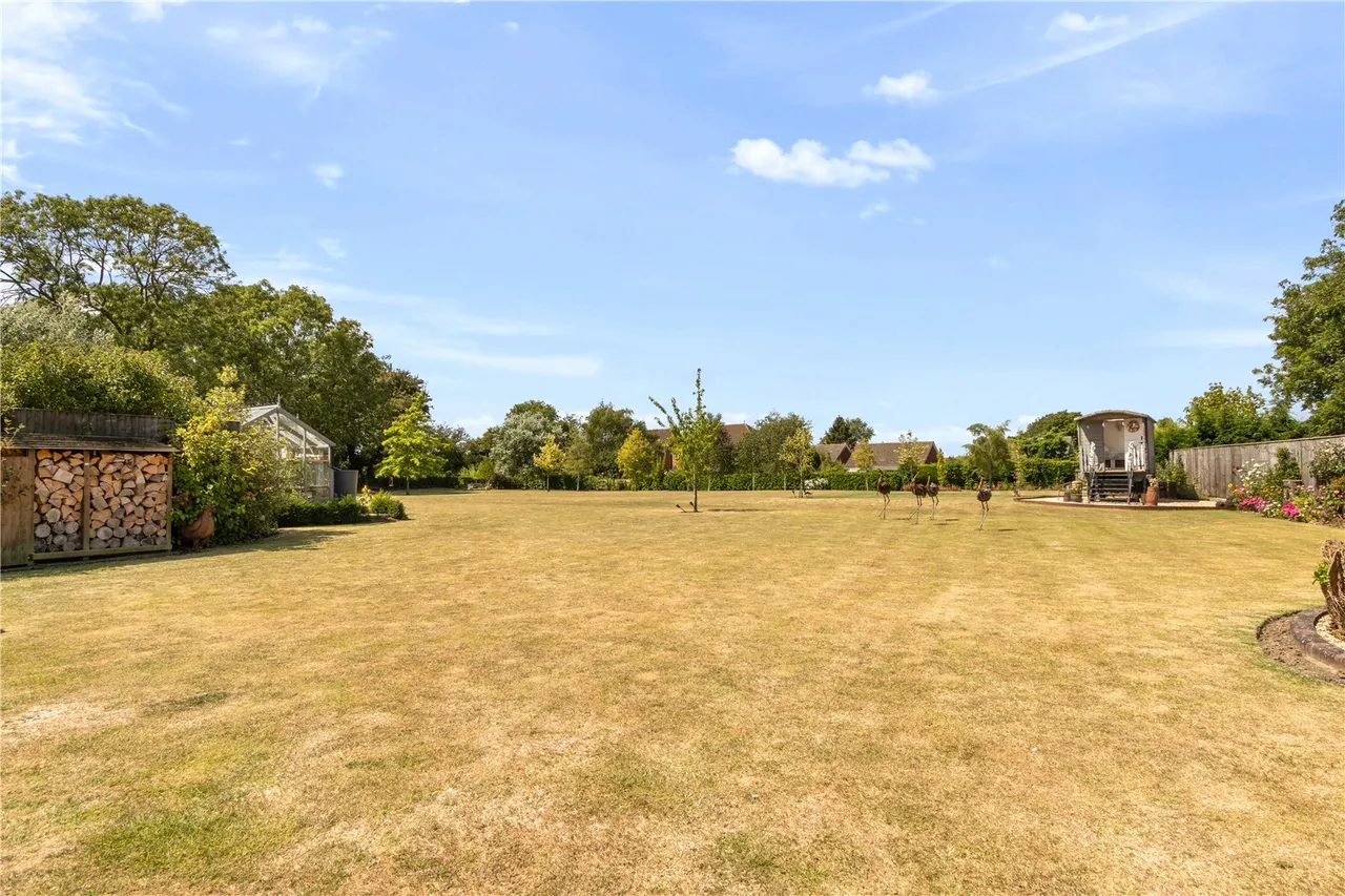 North End, Goxhill, photo 4