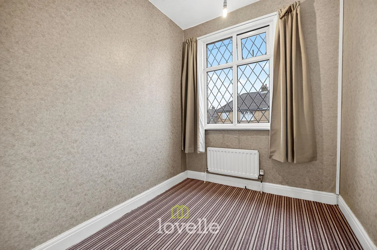 Cross Coates Road, Grimsby, DN34, photo 20