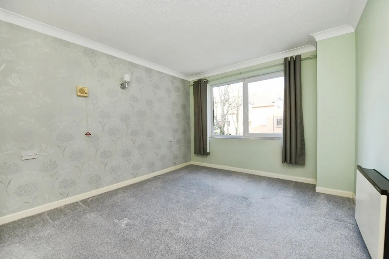 Sawyers Hall Lane, Brentwood, Essex, CM15, photo 11