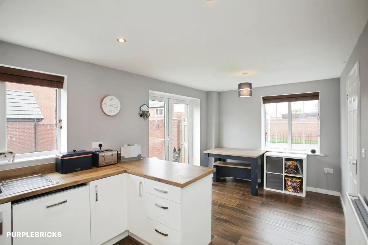 Julius Way, Nuneaton, CV11, photo 6