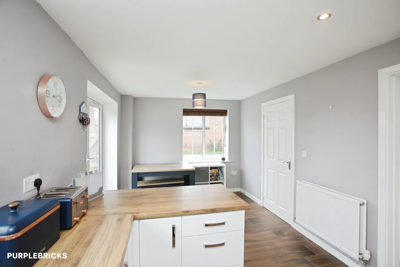 Julius Way, Nuneaton, CV11, photo 5