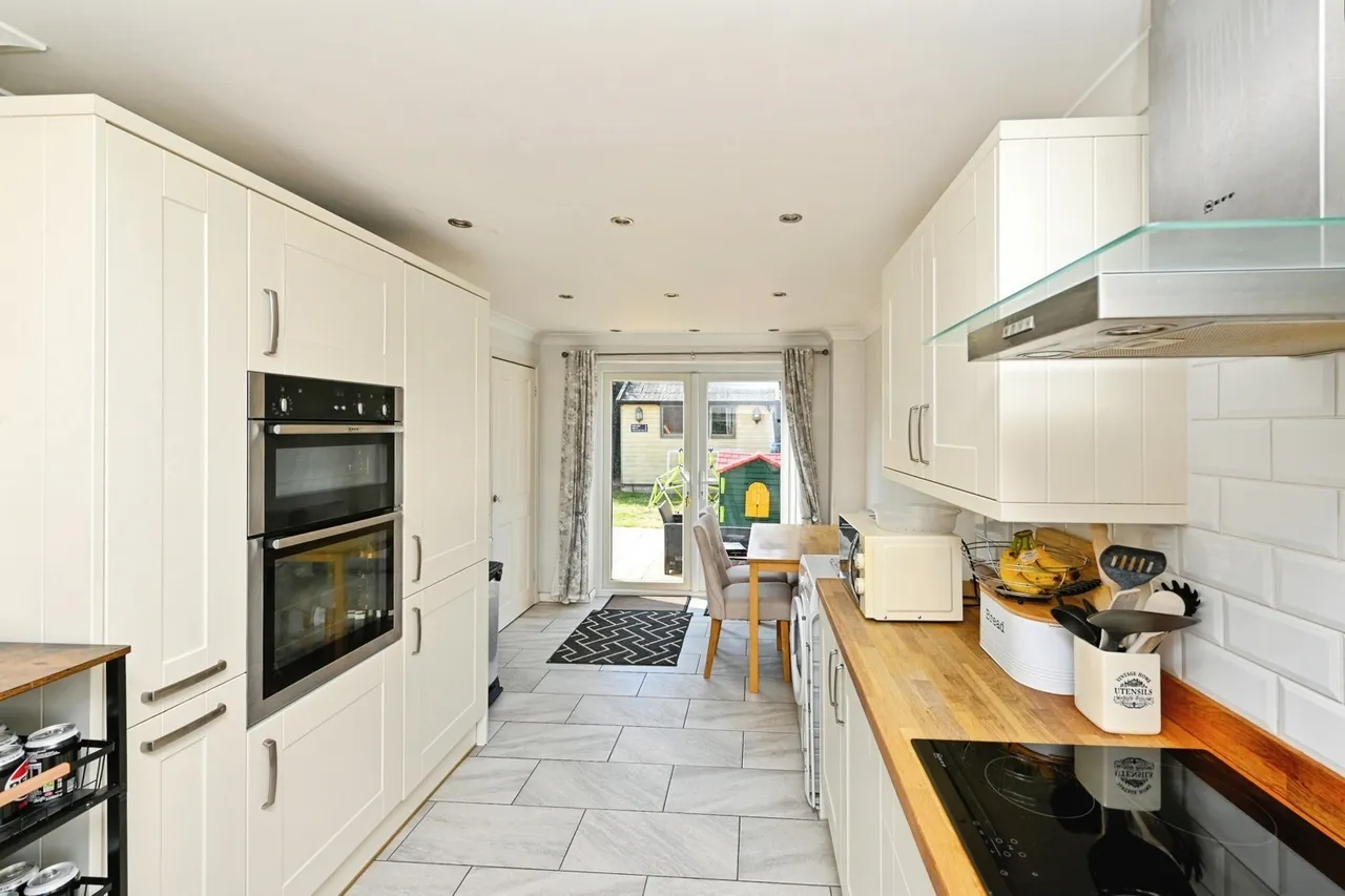 Crown Gardens, Wereham, King's Lynn, Norfolk, PE33, photo 4
