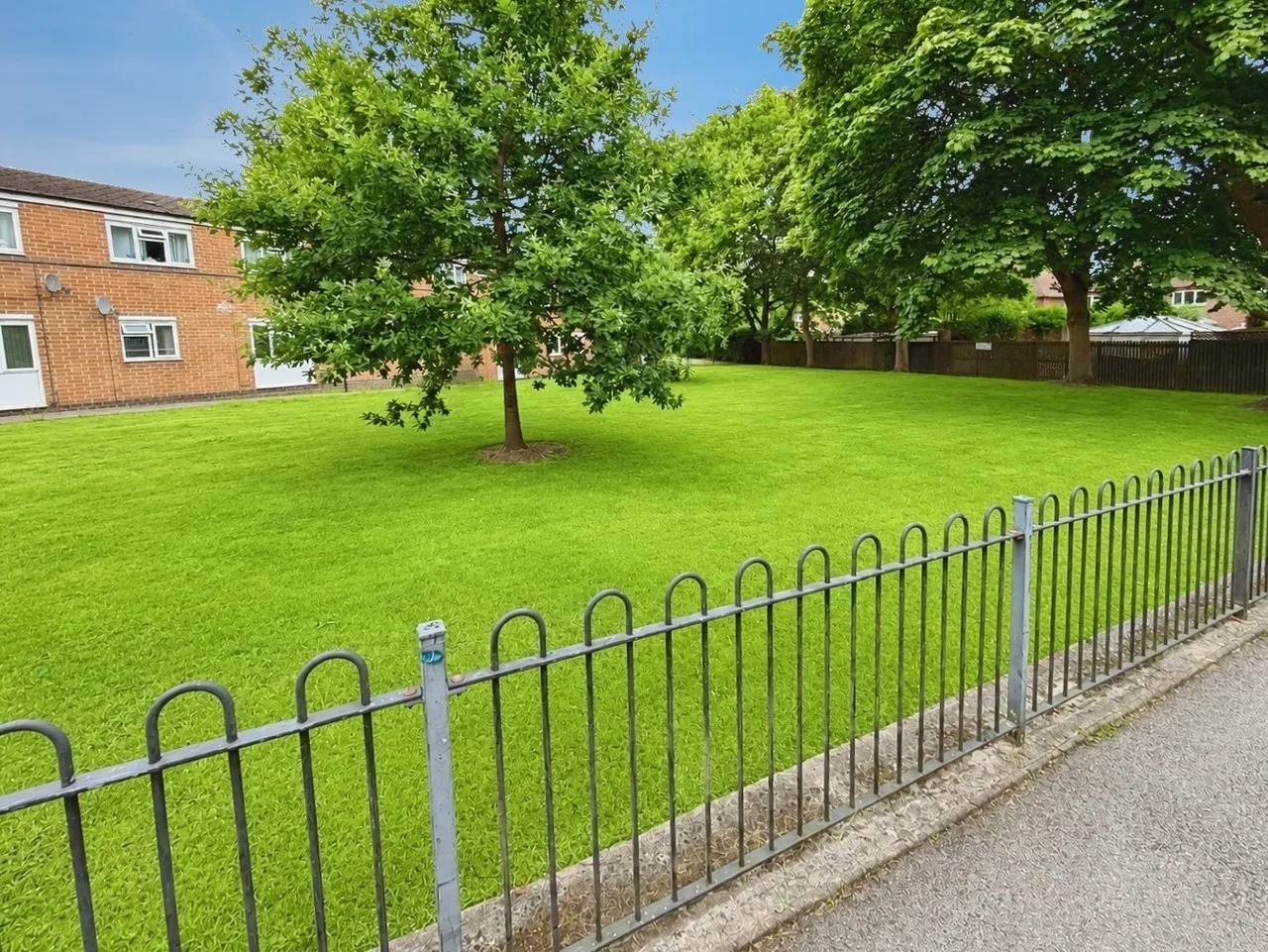 California Gardens, Derby, DE22, photo 12