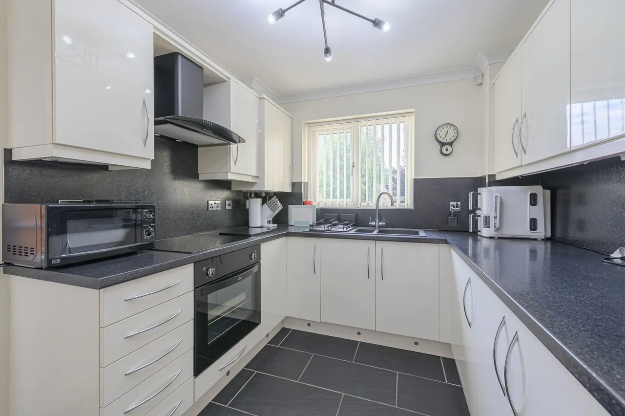 Boundary Road, Walsall Wood, photo 12