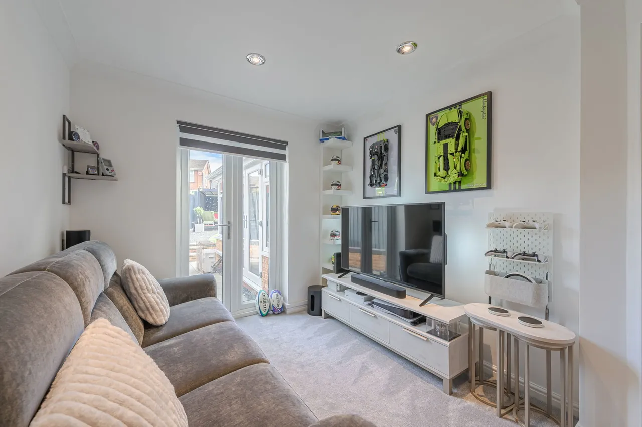 Boundary Road, Walsall Wood, photo 10