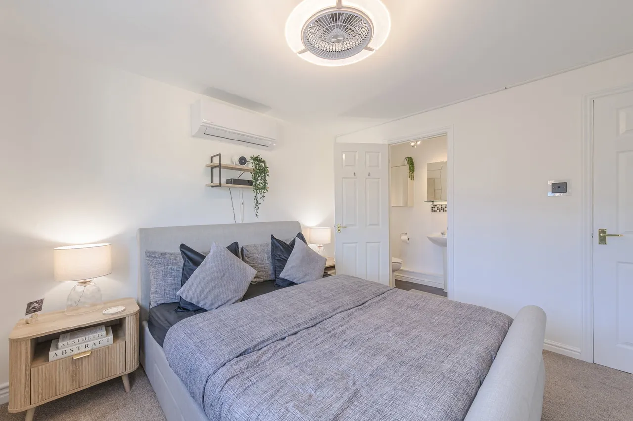 Boundary Road, Walsall Wood, photo 17