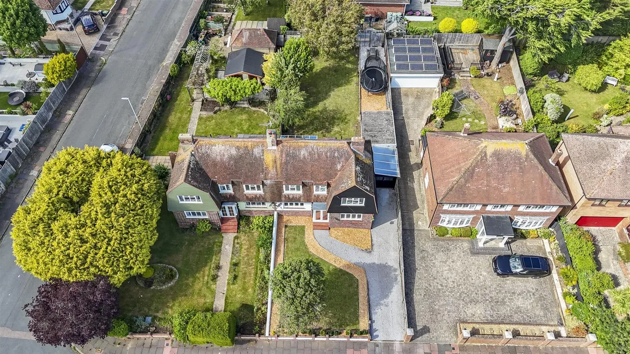 Broadview Gardens, Worthing, photo 12