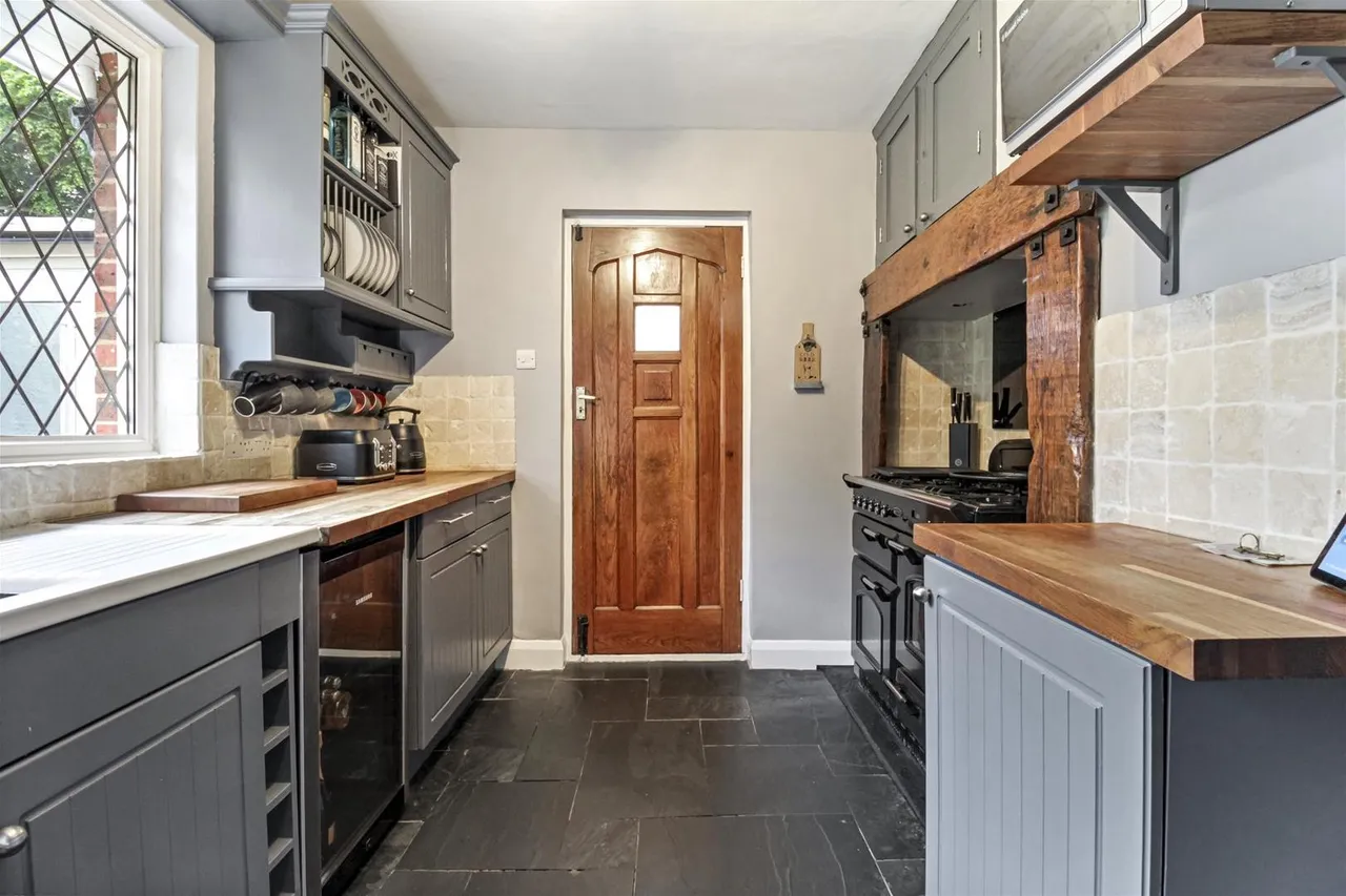 Broadview Gardens, Worthing, photo 6