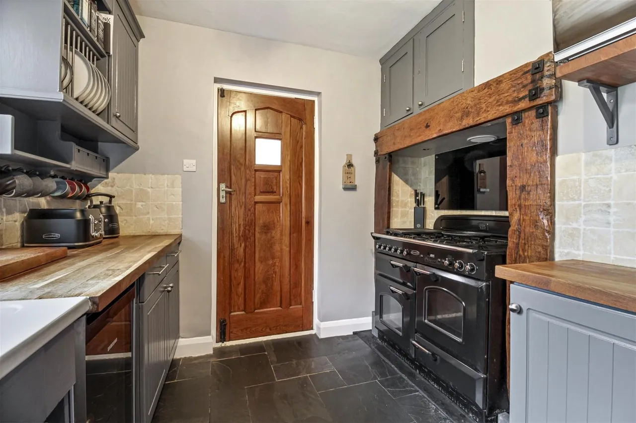 Broadview Gardens, Worthing, photo 15