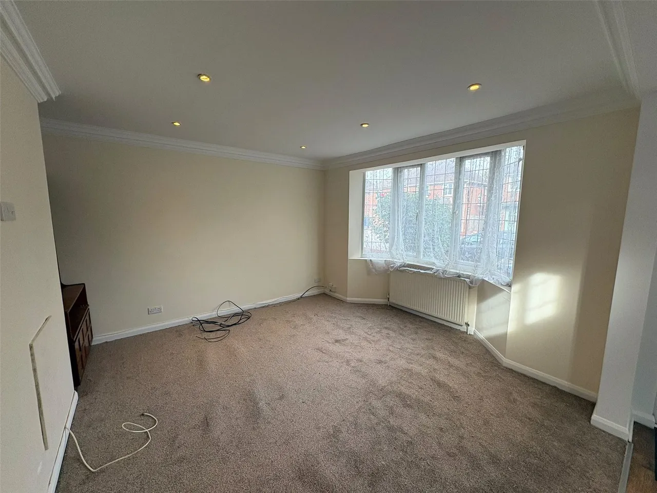 Calvert Close, Aldershot, Hampshire, GU12 4QX, photo 3