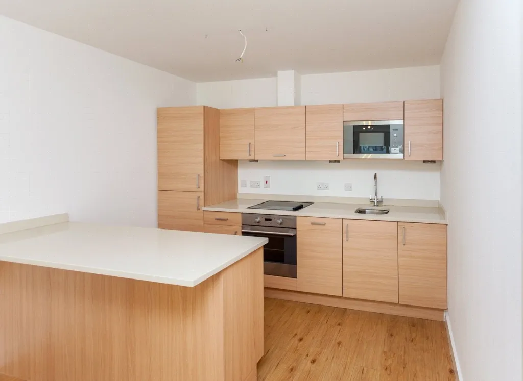 Boulevard Drive, Beaufort Park, NW9, photo 11