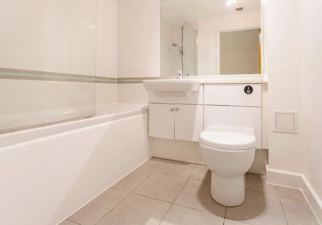 Boulevard Drive, Beaufort Park, NW9, photo 6