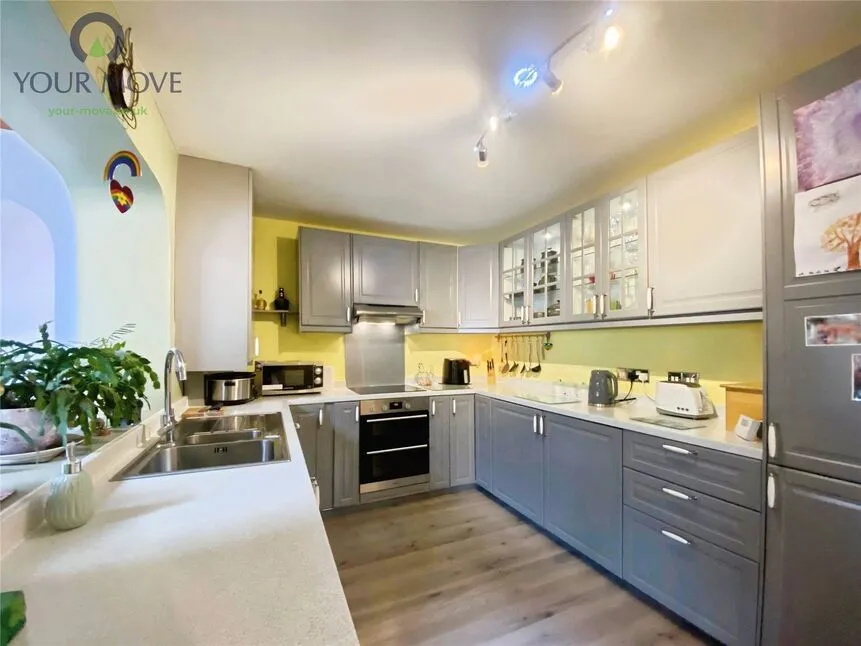 Beech Drive, Denholme, West Yorkshire, BD13, photo 4